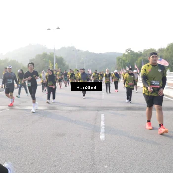 Runner Photo 6857054