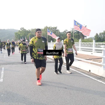 Runner Photo 6857139