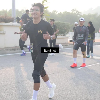 Runner Photo 6857188