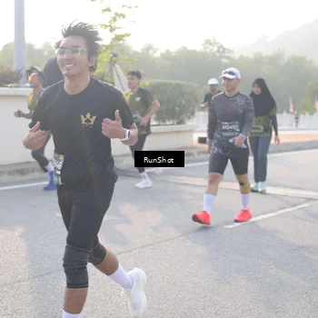 Runner Photo 6857190