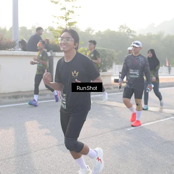 Runner Photo 6857213