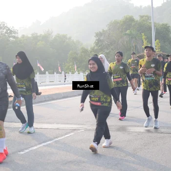 Runner Photo 6857233