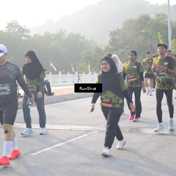 Runner Photo 6857261