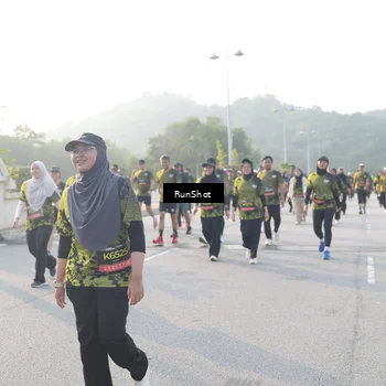 Runner Photo 6857411