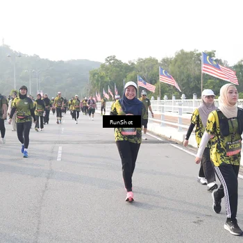 Runner Photo 6857475