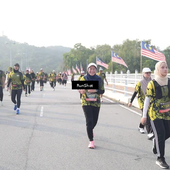 Runner Photo 6857482