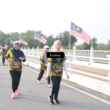 Runner Photo 6857509