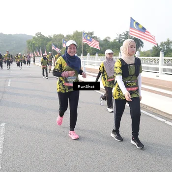 Runner Photo 6857533