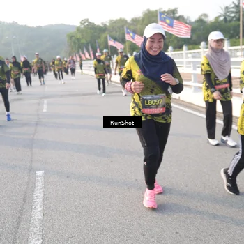 Runner Photo 6857551