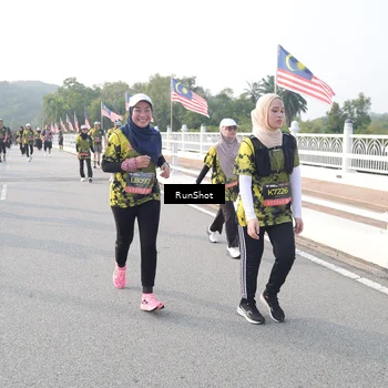 Runner Photo 6857552