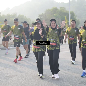 Runner Photo 6857614