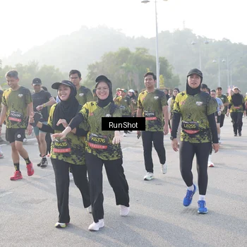Runner Photo 6857655