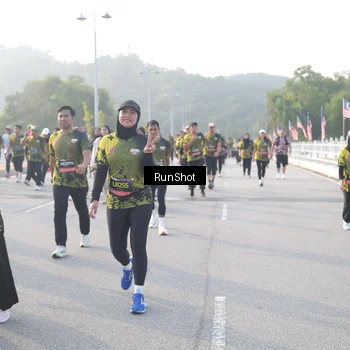 Runner Photo 6857726