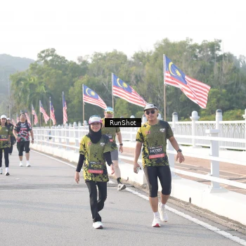 Runner Photo 6857750