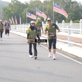 Runner Photo 6857778