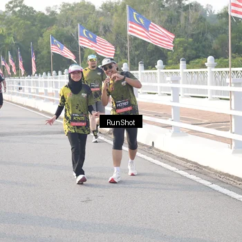 Runner Photo 6857789