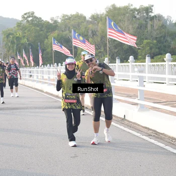 Runner Photo 6857804
