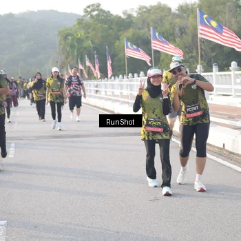 Runner Photo 6857849