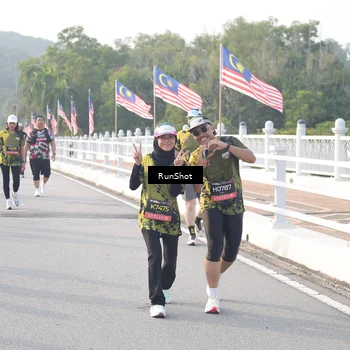 Runner Photo 6857873