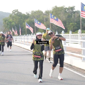 Runner Photo 6857887