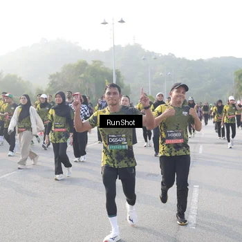 Runner Photo 6857946
