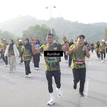 Runner Photo 6857976