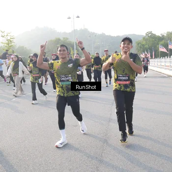 Runner Photo 6858001
