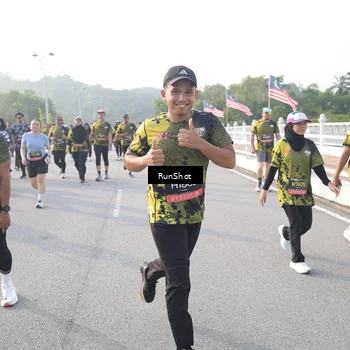Runner Photo 6858057