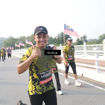 Runner Photo 6858061