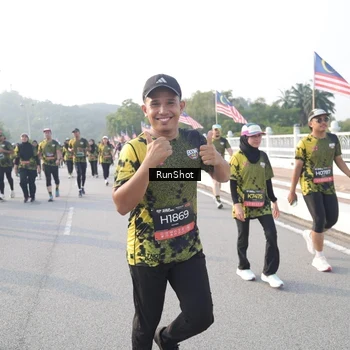 Runner Photo 6858077