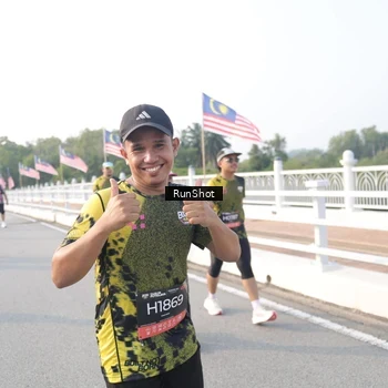 Runner Photo 6858090