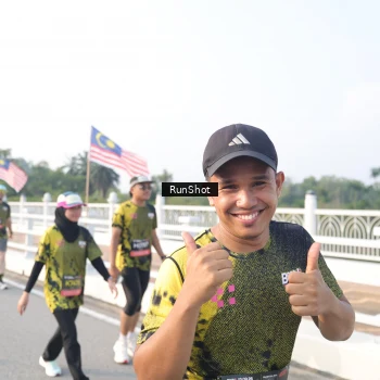 Runner Photo 6858093