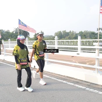 Runner Photo 6858095