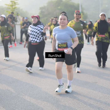 Runner Photo 6858109
