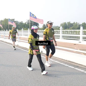 Runner Photo 6858114