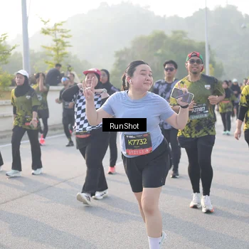 Runner Photo 6858126