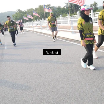 Runner Photo 6858134