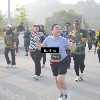 Runner Photo 6858138
