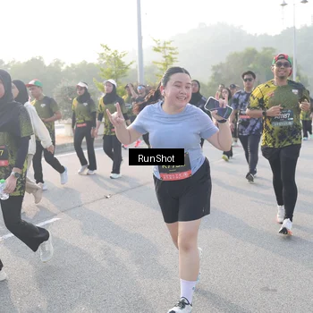 Runner Photo 6858193