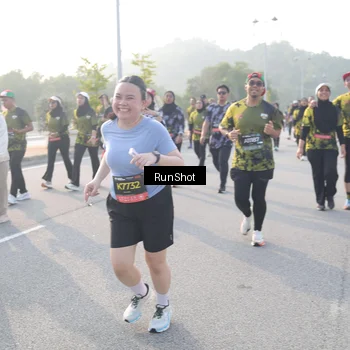 Runner Photo 6858201