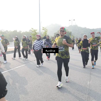 Runner Photo 6858236