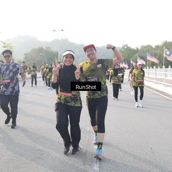 Runner Photo 6858334