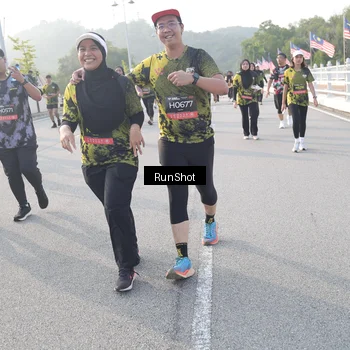 Runner Photo 6858363