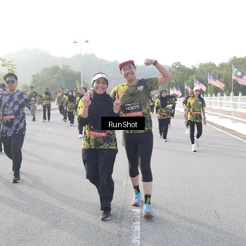 Runner Photo 6858369