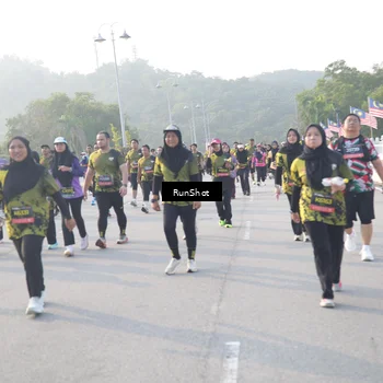 Runner Photo 6858380