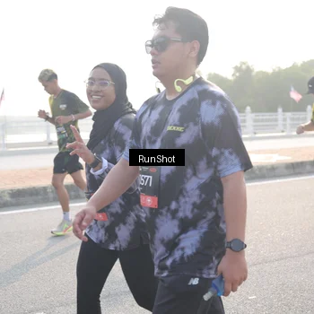 Runner Photo 6858399