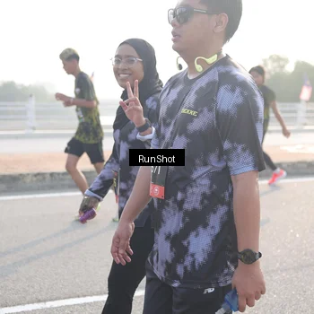 Runner Photo 6858406