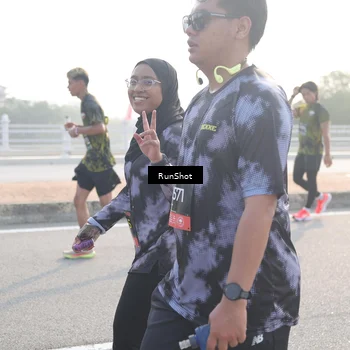 Runner Photo 6858436