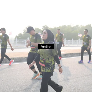 Runner Photo 6858489