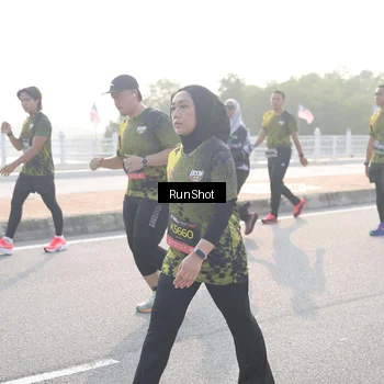 Runner Photo 6858521